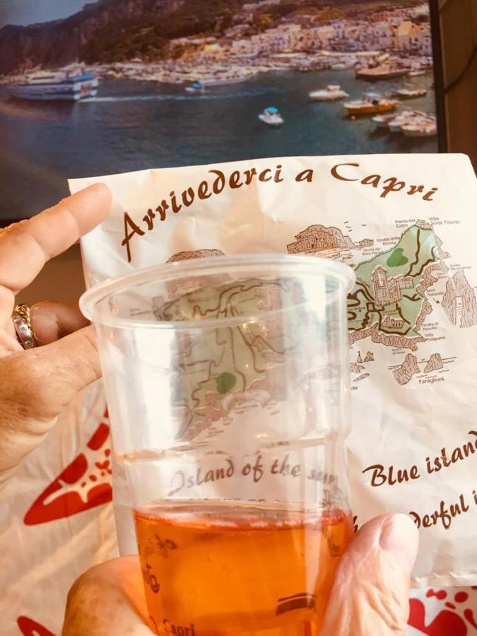 Capri Aquarium Family - Vacation Home Bagian luar foto